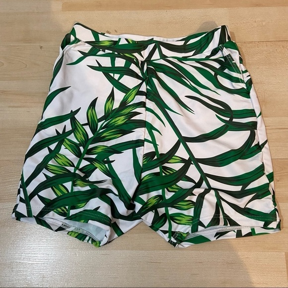 💥5/$25 BNWT Patpat men’s  and boys matching swim shorts in size medium - Picture 2 of 9